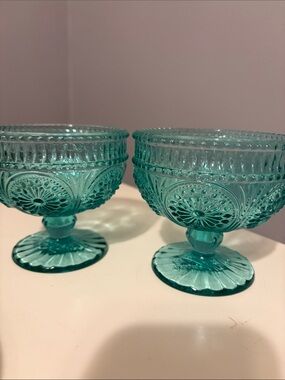 Pioneer Woman Adeline 10oz. Glass Footed Sundae Bowl Turquoise Set of 2 NWOT